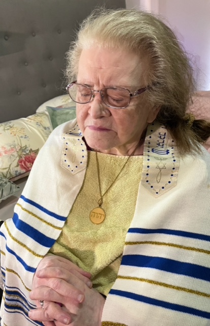 isabel praying